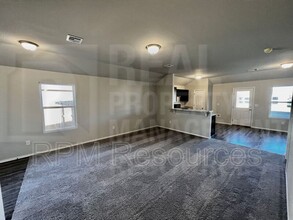 11816 Jude Way in Yukon, OK - Building Photo - Building Photo