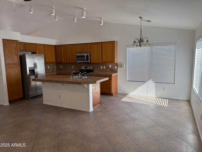 1319 W Michelle Dr in Phoenix, AZ - Building Photo - Building Photo