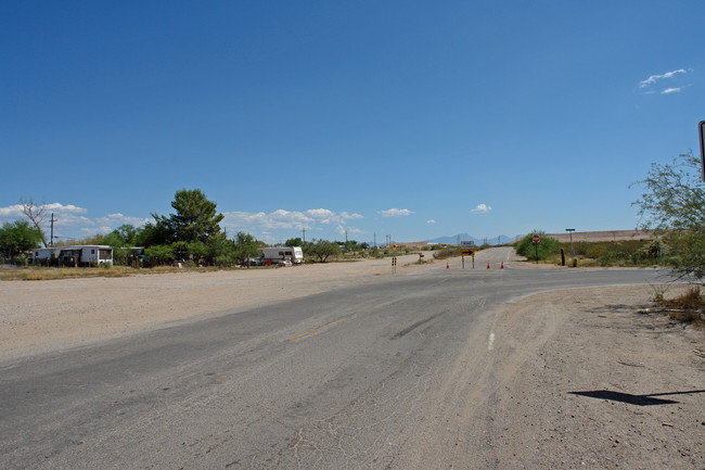 Mobile Home Park - 19 spaces in Tucson, AZ - Building Photo - Building Photo