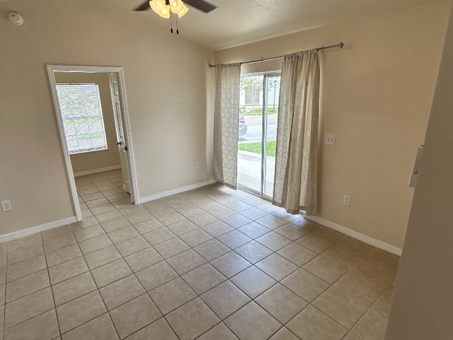 2727 Frontage Rd in Davenport, FL - Building Photo - Building Photo