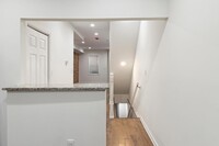 912 N Milton Ave photo'