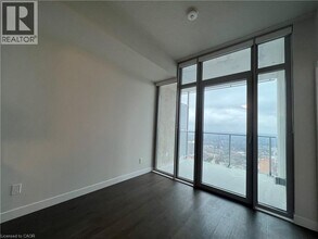 60 Frederick St in Kitchener, ON - Building Photo - Building Photo