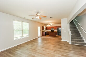 263 Bandelier Cir in Hampton, GA - Building Photo - Building Photo