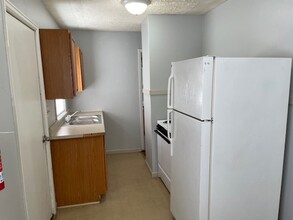 1703 S Glenn Ave in Wichita, KS - Building Photo - Building Photo