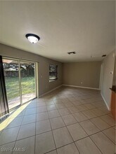 12369-12377 First St in Ft. Myers, FL - Building Photo - Building Photo