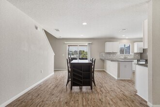 10530 Legacy Cv in San Antonio, TX - Building Photo - Building Photo