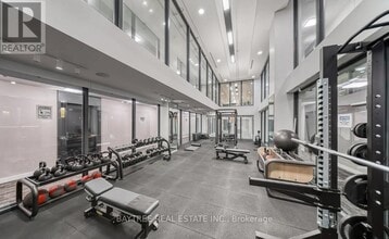 158 Front St E in Toronto, ON - Building Photo - Building Photo