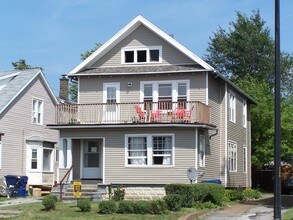 2269-2281 Delaware Ave in Buffalo, NY - Foto de edificio - Building Photo