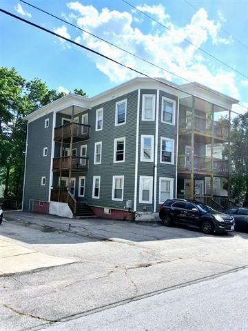 421 Laurel St, Unit 2nd Floor in Manchester, NH - Building Photo