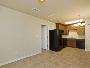 335 Rachel St in San Marcos, TX - Building Photo - Building Photo