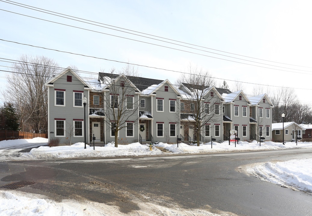 Saratoga Six in Saratoga Springs, NY - Building Photo