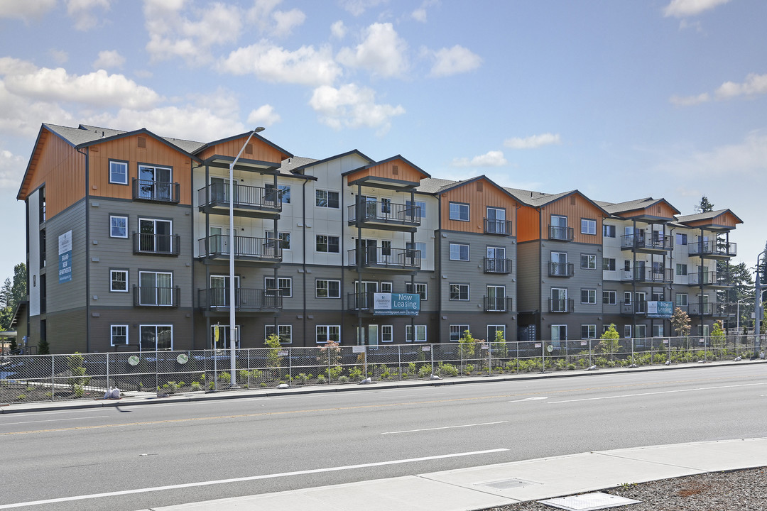 Wellstone at Bridgeport in Lakewood, WA - Foto de edificio