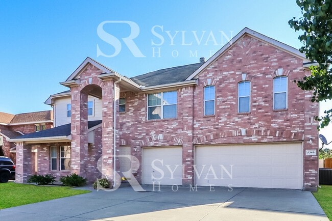 5340 Cameron Dr in Grand Prairie, TX - Building Photo - Building Photo