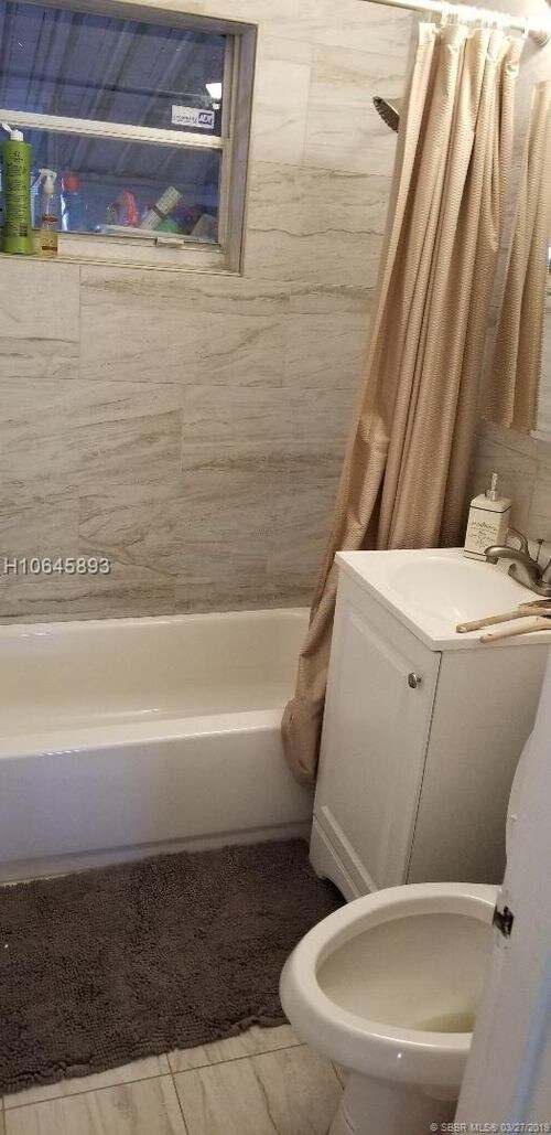 2561 NE 12th Terrace-Unit -2E6 in Pompano Beach, FL - Building Photo - Building Photo