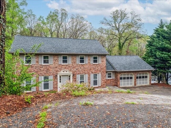 property at 1800 Little Willeo Rd