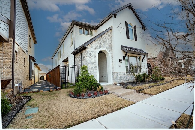 1621 Rose Willow Wy in Arlington, TX - Building Photo - Building Photo