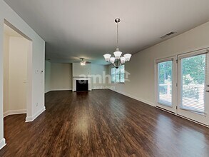 453 Juniper Bluff in Grayson, GA - Building Photo - Building Photo