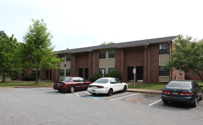 Clarke Gardens Apartments in Athens, GA - Building Photo - Building Photo