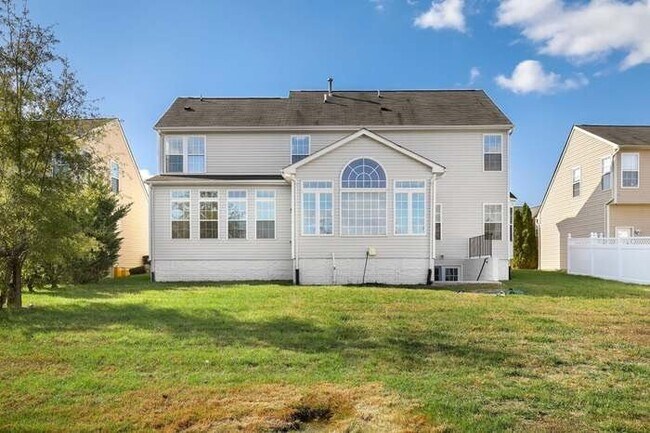 8147 Grayden Ln in Brandywine, MD - Foto de edificio - Building Photo