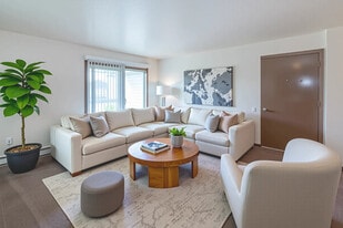 Martin Estates Apartments in Shelbyville, IN - Building Photo