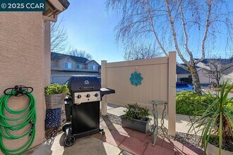 6006 Marlee Ct in Rocklin, CA - Building Photo - Building Photo
