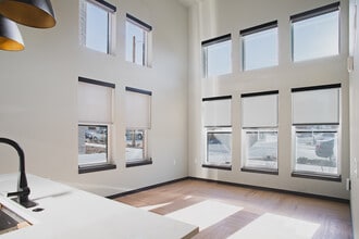 Edmond Curtis Park in Denver, CO - Building Photo - Building Photo