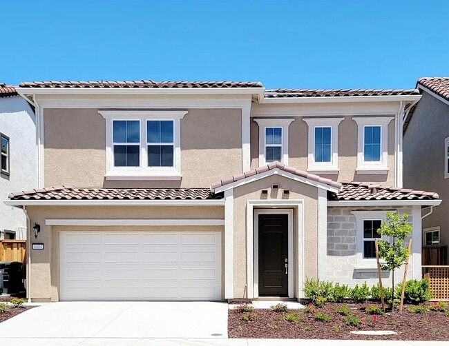 4404 Sierra Pine Way