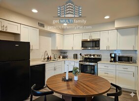 515 W Pebble Beach Dr in Tempe, AZ - Building Photo