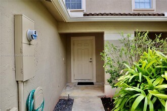 8656 Southgate Shores Cir in Tamarac, FL - Building Photo - Building Photo