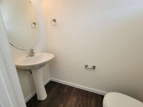 64 Rollins Ln in Willow Street, PA - Foto de edificio - Building Photo