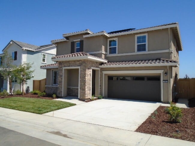 746 Papermill Rd in Lincoln, CA - Building Photo - Building Photo