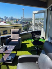 900 Aurora Ave N, Unit 601 in Seattle, WA - Building Photo - Building Photo