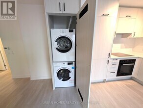 1 Quarrington Lane in Toronto, ON - Building Photo - Building Photo