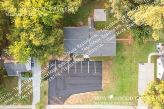 1806 Midwood Dr-Unit -B in Raleigh, NC - Foto de edificio - Building Photo