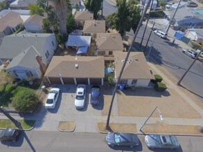 3216-3222 Warwick Ave in Los Angeles, CA - Building Photo - Building Photo