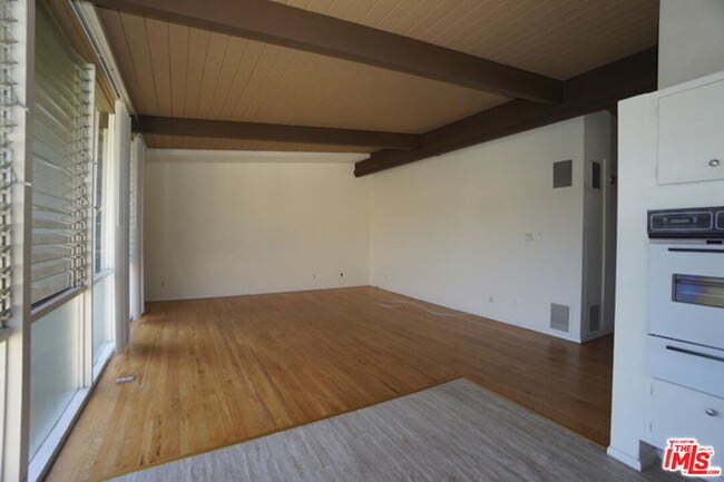 property at 11131 Rose Ave