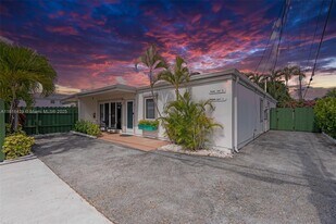 3725 S Olive Ave in West Palm Beach, FL - Building Photo
