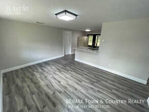 31 E 1st St in Chuluota, FL - Building Photo - Building Photo