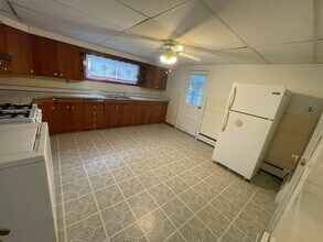 409 Honesdale Ct in Scranton, PA - Foto de edificio - Building Photo