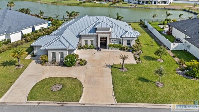 4 Sawgrass Ct