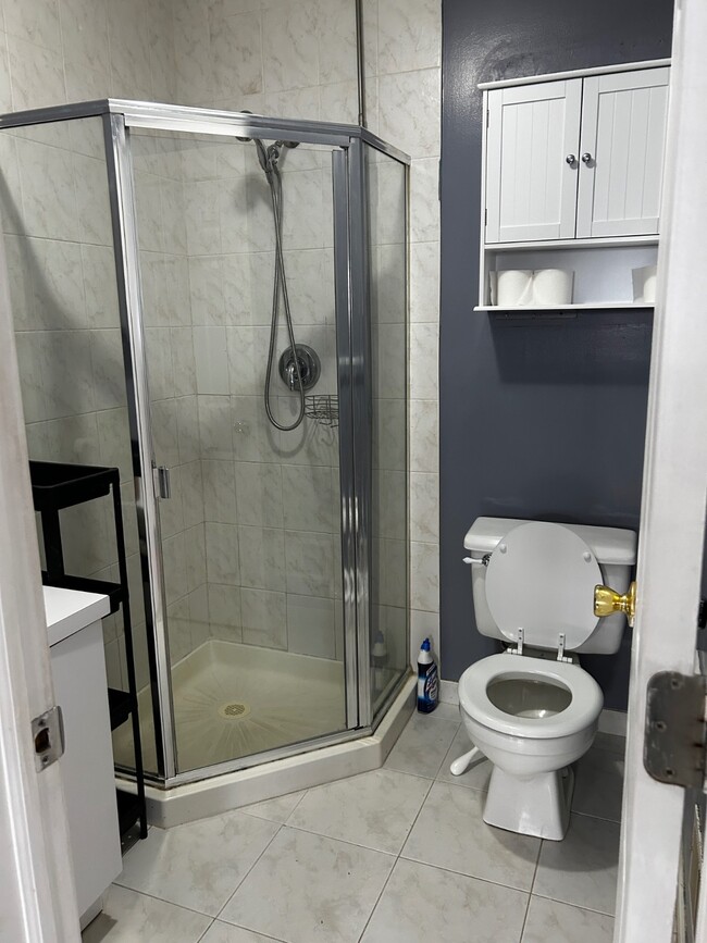 27 Delia Ct in Staten Island, NY - Building Photo - Building Photo