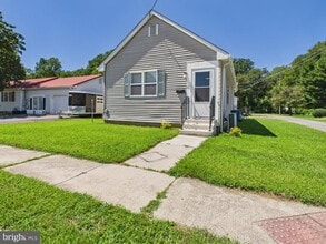 32 Jenkins Pl in Wyoming, DE - Building Photo - Building Photo