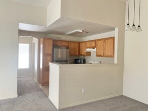 6501 San Antonio Dr NE, Unit 3401 in Albuquerque, NM - Building Photo - Building Photo