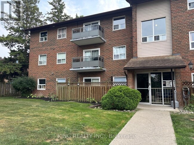 property at 616-616 Grey St