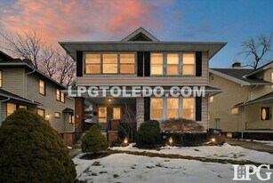 4136 N Lockwood Ave in Toledo, OH - Building Photo