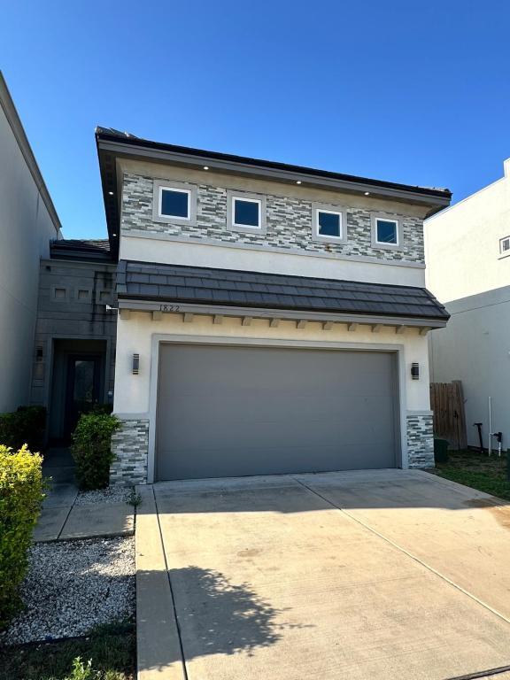 property at 1822 Sunset Dr