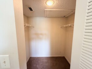 960 Lake Victoria Dr in West Palm Beach, FL - Building Photo - Building Photo