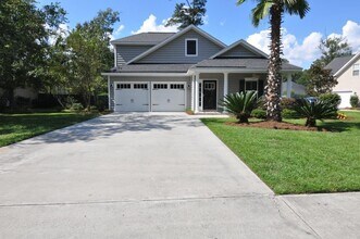 156 Cottonham Ct in Richmond Hill, GA - Building Photo - Building Photo