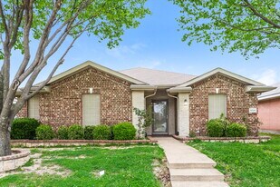 604 Horseshoe Ct in Desoto, TX - Building Photo
