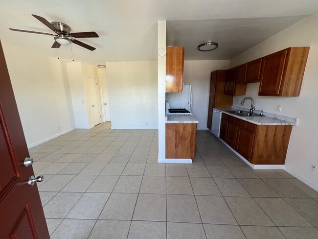 Fenway VI in Fallbrook, CA - Building Photo - Building Photo